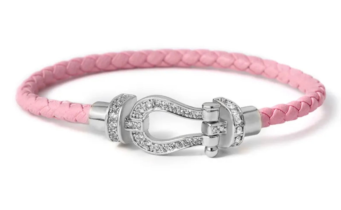 Bracelet tressé rose étrier strass