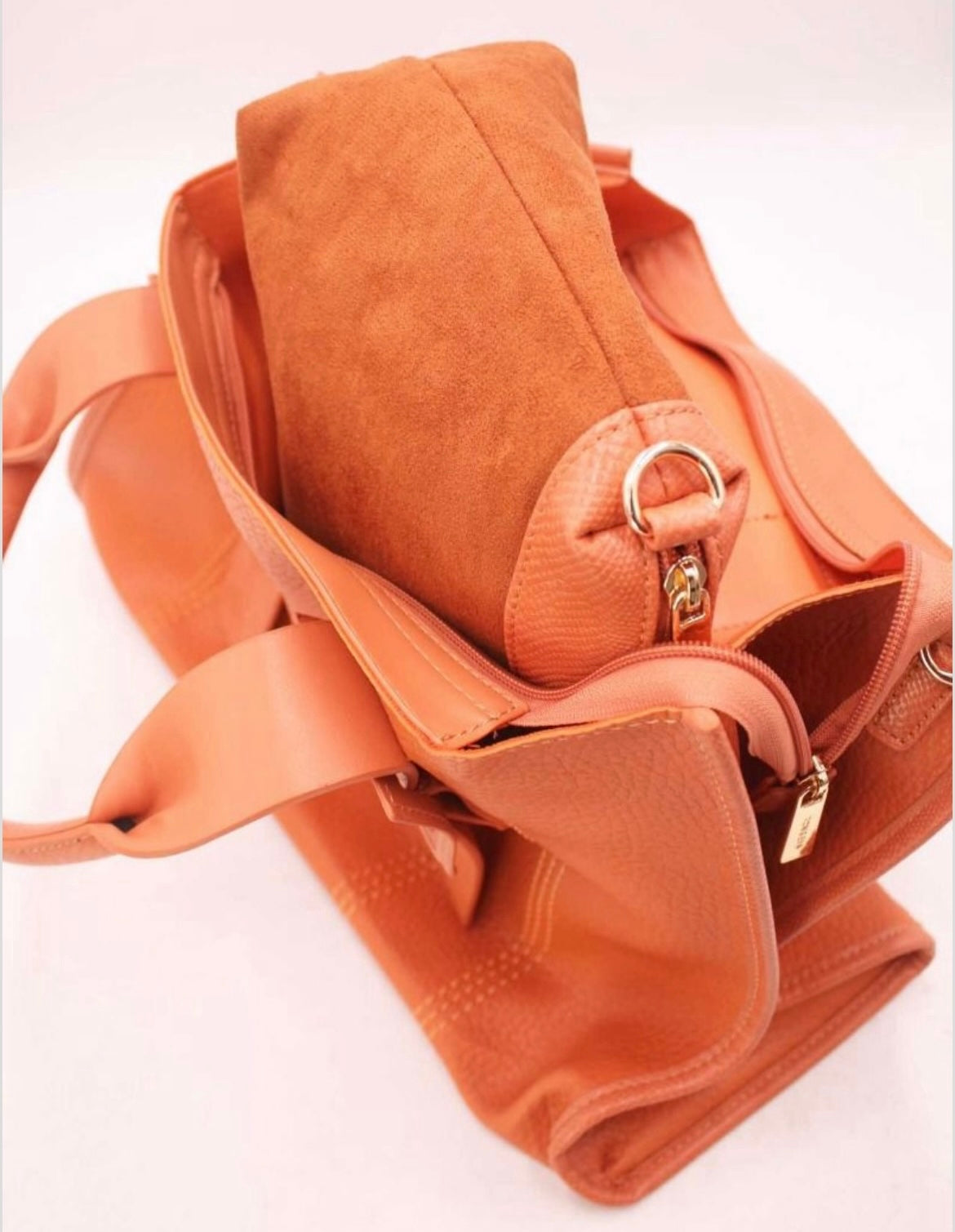 Grand cabas orange pochette suédine